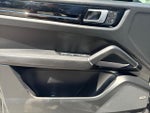 2022 Cayenne Thumbnail 10