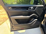 2022 Cayenne Thumbnail 10