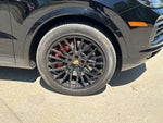 2022 Cayenne Thumbnail 12