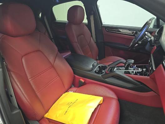 2023 Porsche Cayenne - $70,800