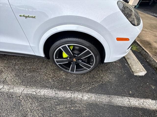 2023 Porsche Cayenne - $70,800