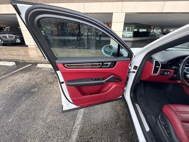 2023 Porsche Cayenne - $70,800