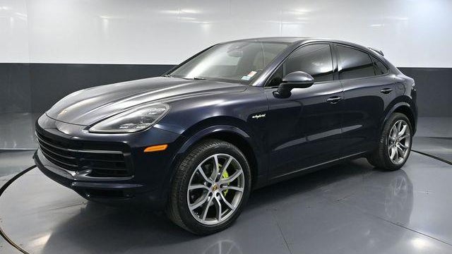 2022 Porsche Cayenne E-Hybrid Coupe