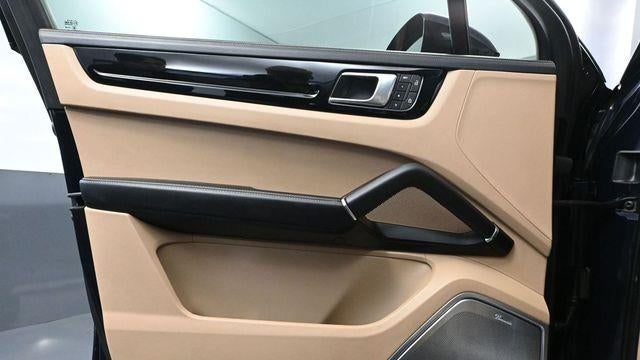 2022 Porsche Cayenne E-Hybrid Coupe