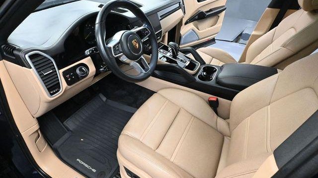 2022 Porsche Cayenne E-Hybrid Coupe