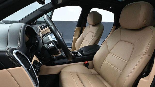 2022 Porsche Cayenne E-Hybrid Coupe