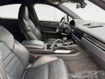 2020 Cayenne Thumbnail 15