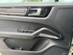 2020 Cayenne Thumbnail 17