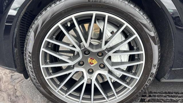 2020 Porsche Cayenne Turbo Coupe