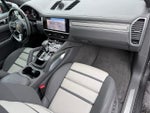 2023 Cayenne Thumbnail 17