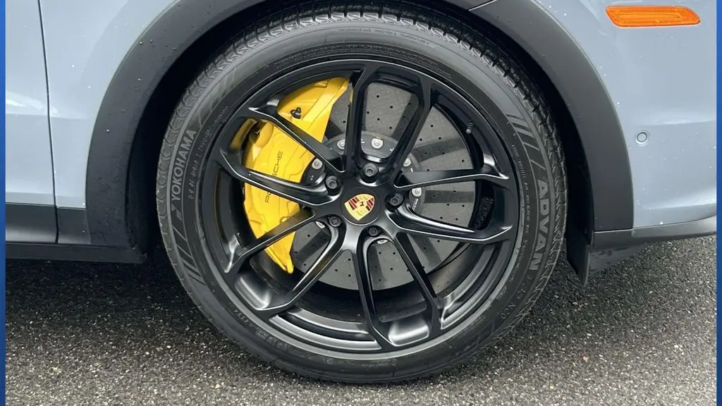 2024 Porsche Cayenne Turbo GT