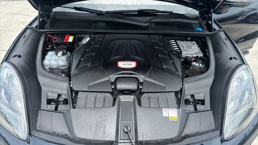 2022 Porsche Cayenne Turbo GT