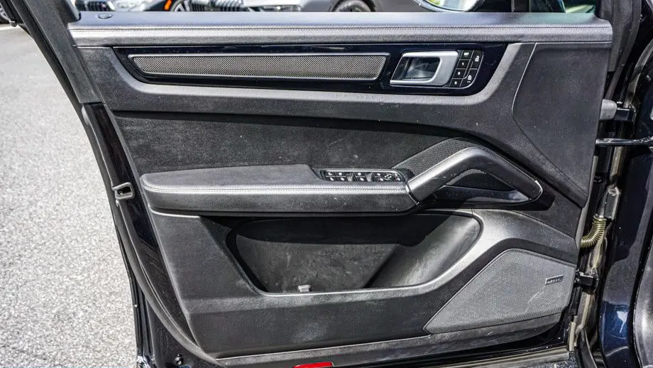 2023 Porsche Cayenne Turbo GT