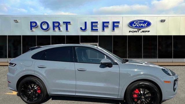2024 Porsche Cayenne S Coupe