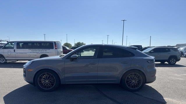 2025 Porsche Cayenne Turbo E-Hybrid Coupe