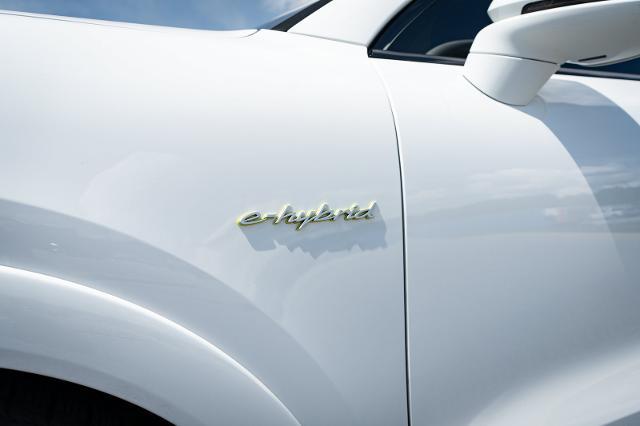 2024 Porsche Cayenne - $87,000
