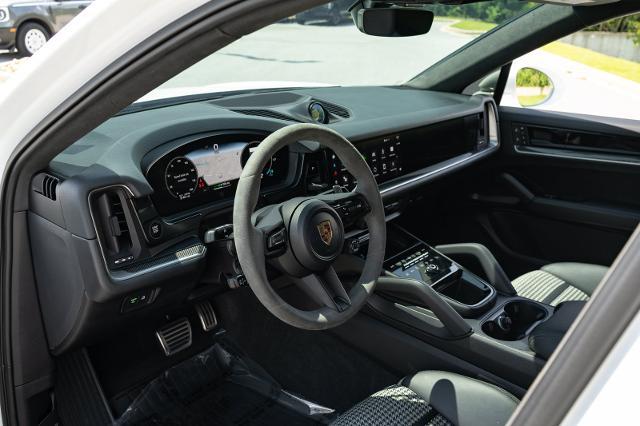 2024 Porsche Cayenne - $87,000