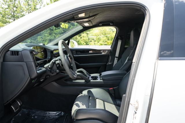 2024 Porsche Cayenne - $87,000