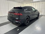 2025 RS Q8 performance Thumbnail 2