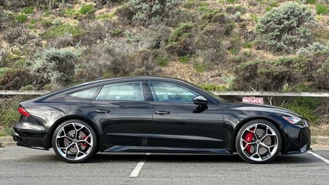 2024 Audi RS 7 4.0T quattro performance