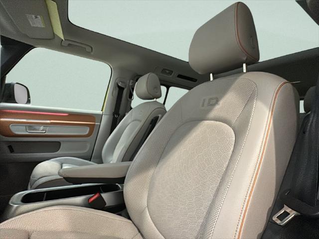 2025 Volkswagen Id. Buzz - $65,000
