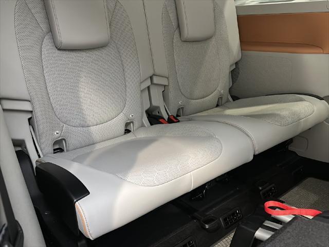 2025 Volkswagen Id. Buzz - $65,000
