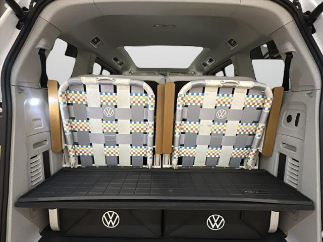 2025 Volkswagen Id. Buzz - $65,000