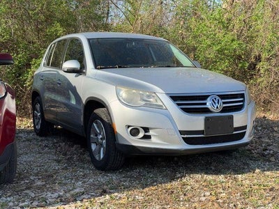 Photo of a 2009 Volkswagen Tiguan S 4DR SUV 6A for sale