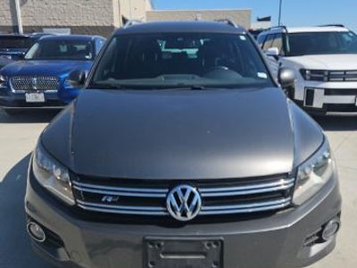 Photo of a 2016 Volkswagen Tiguan 2.0T SEL 4DR SUV for sale