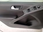 2017 Tiguan Thumbnail 12