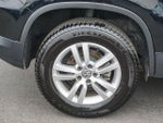 2017 Tiguan Thumbnail 9