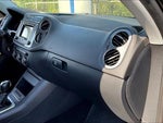 2017 Tiguan Thumbnail 16