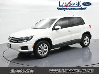 2014 Volkswagen Tiguan with Candy White Exterior