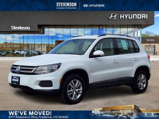 2016 Volkswagen Tiguan with Pure White Exterior