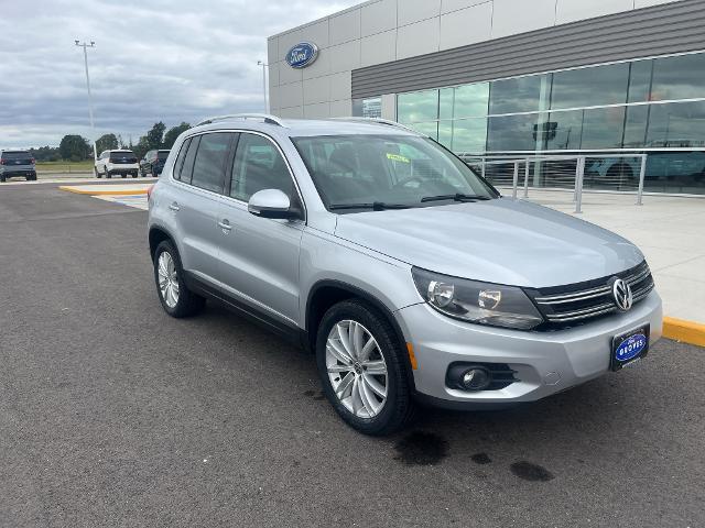 2012 Volkswagen Tiguan - $9,199