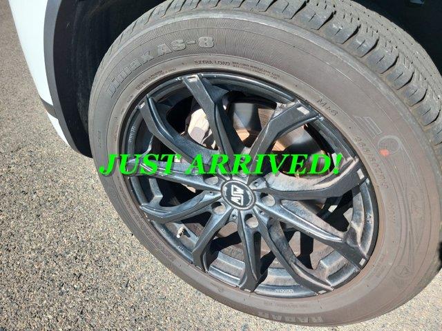 2015 Volkswagen Touareg - $12,876