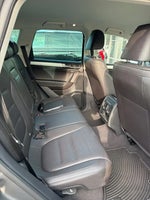 2016 Touareg Thumbnail 8