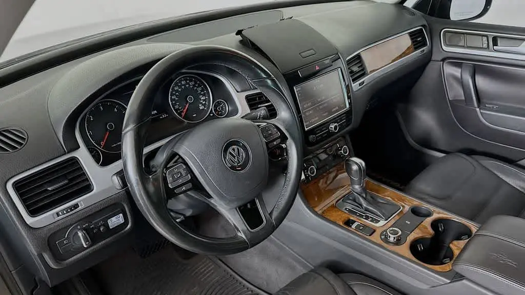 2013 Volkswagen Touareg TDI Sport