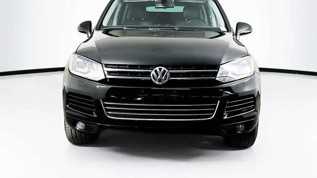 2013 Volkswagen Touareg TDI Sport