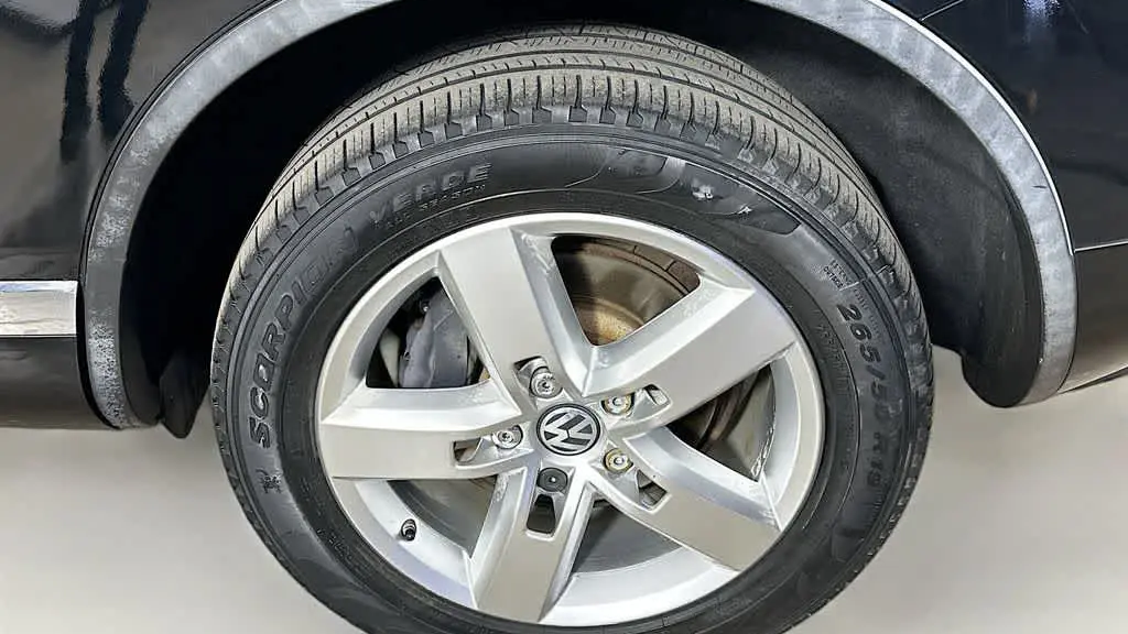 2013 Volkswagen Touareg TDI Sport