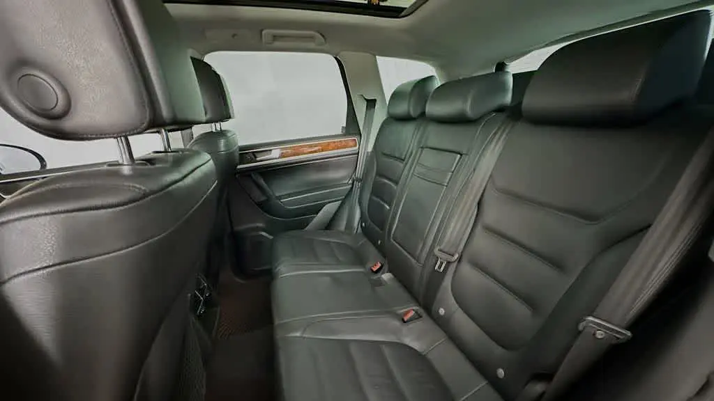 2013 Volkswagen Touareg TDI Sport