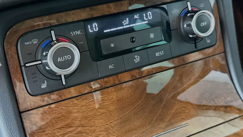 2013 Volkswagen Touareg TDI Sport