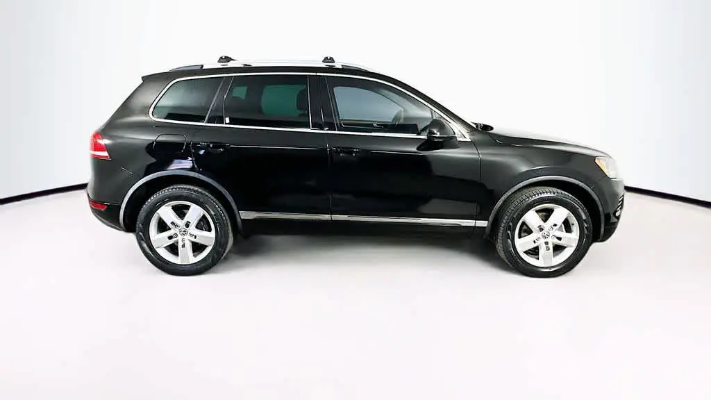 2013 Volkswagen Touareg TDI Sport