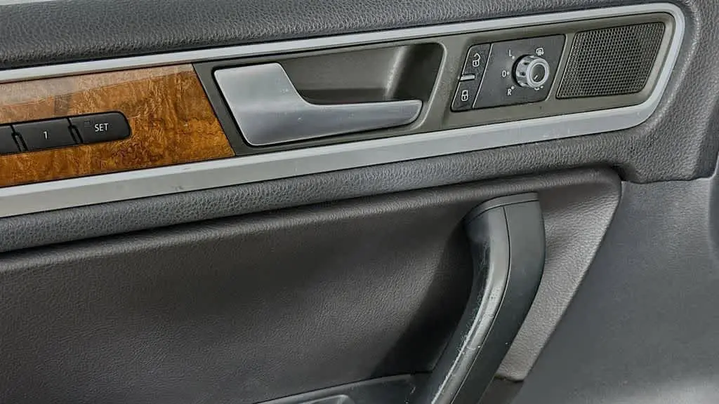 2013 Volkswagen Touareg TDI Sport