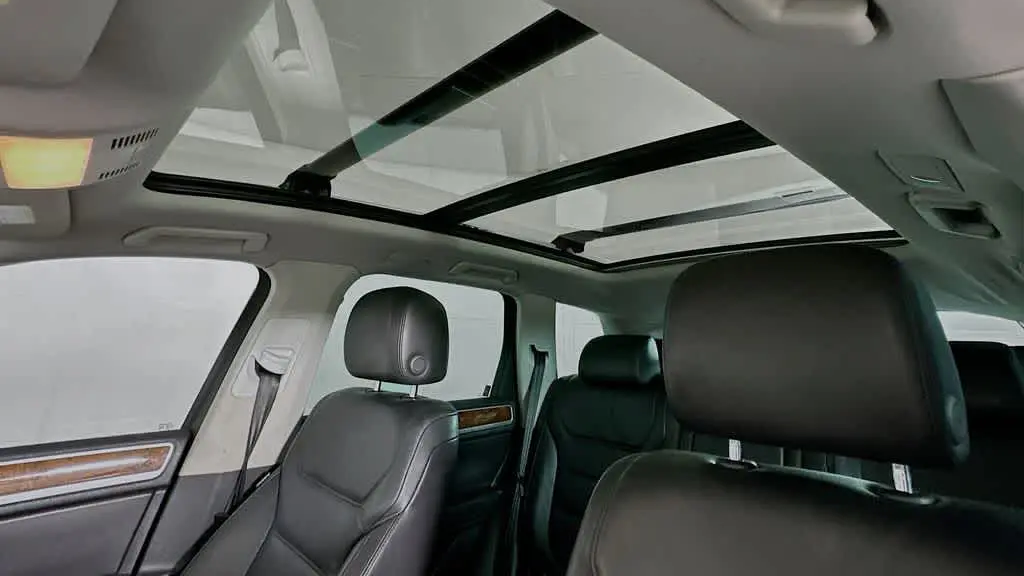 2013 Volkswagen Touareg TDI Sport