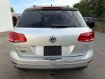2016 Touareg Thumbnail 3