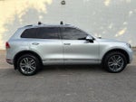 2016 Touareg Thumbnail 1