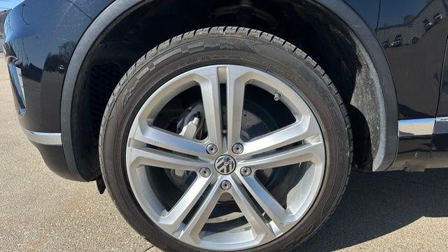 2016 Volkswagen Touareg TDI Sport