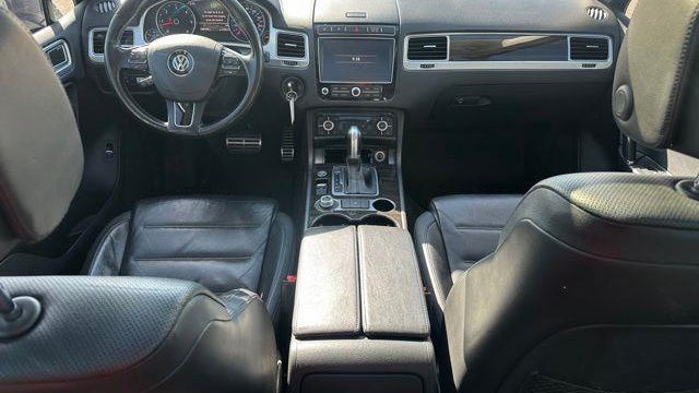 2016 Volkswagen Touareg TDI Sport