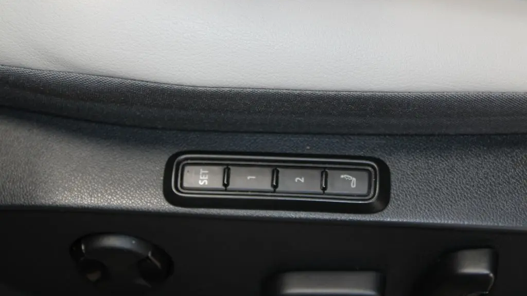 2022 Volkswagen ID 4  Pro S